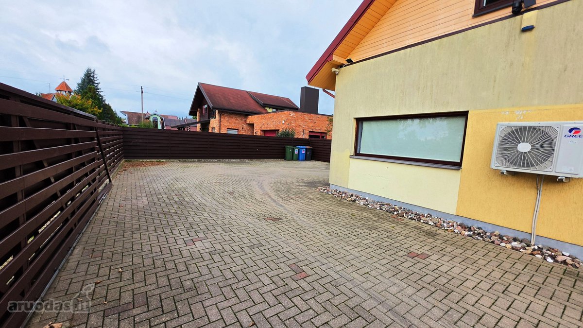 Parduodamas Namas Su Atskirą Įėjimą Turinčia - nuotraukos Nr. 31