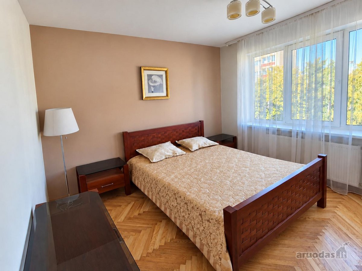 Nuomojamas erdvus ir jaukus 76 m², trijų - nuotraukos Nr. 4