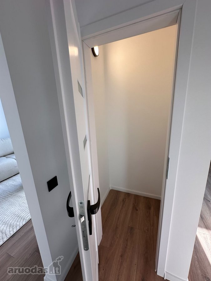 Parduodamas Naujai Suremontuotas 2 Kambarių - nuotraukos Nr. 12