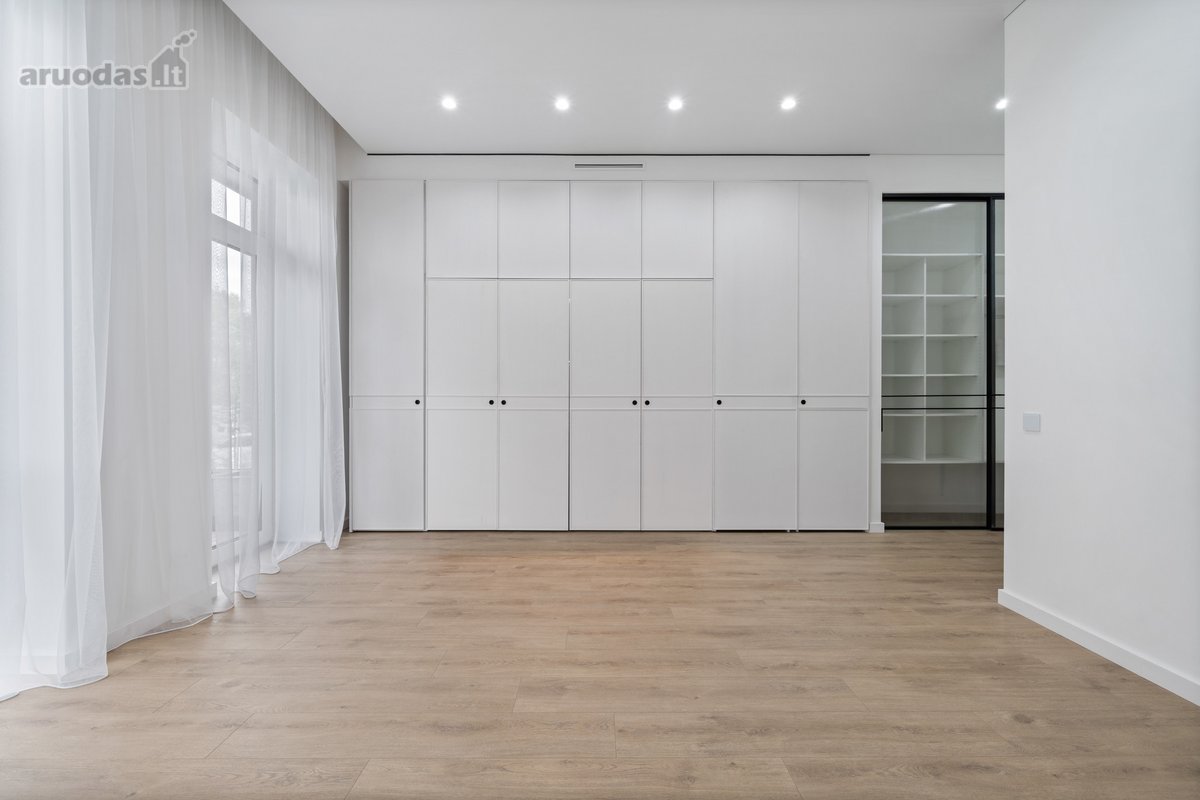 Parduodamas Moderniai Įrengtas 2 Kambarių - nuotraukos Nr. 9