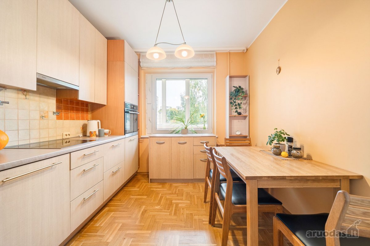 Parduodamas erdvus ir tvarkingas 3 kambarių, - nuotraukos Nr. 8