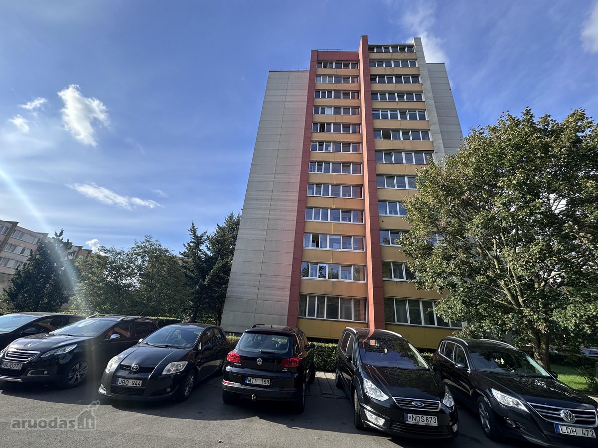 Viename aukščiausių pastatų Savanorių - nuotraukos Nr. 15