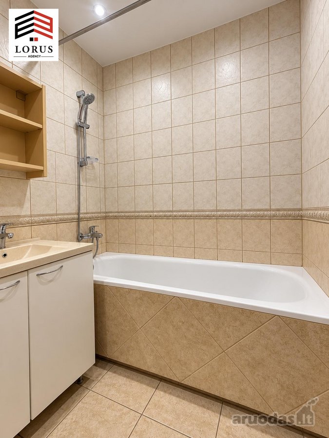 Nuomojamas erdvus ir šviesus 1 kambario butas - nuotraukos Nr. 12