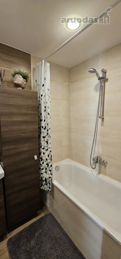 Išnuomojamas ilgalaikei nuomai vieno kambario - nuotraukos Nr. 8