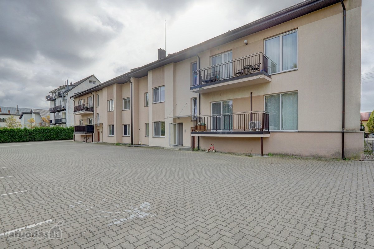 Parduodamas erdvus, jaukiai įrengtas keturių - nuotraukos Nr. 18