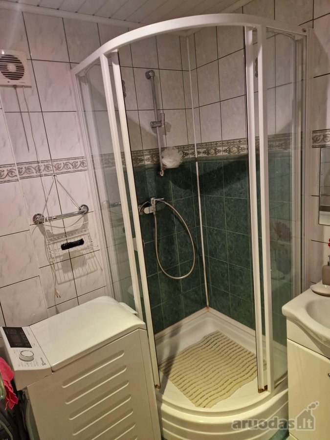 Vieta – vienas didžiausių šio buto privalumų. - nuotraukos Nr. 7