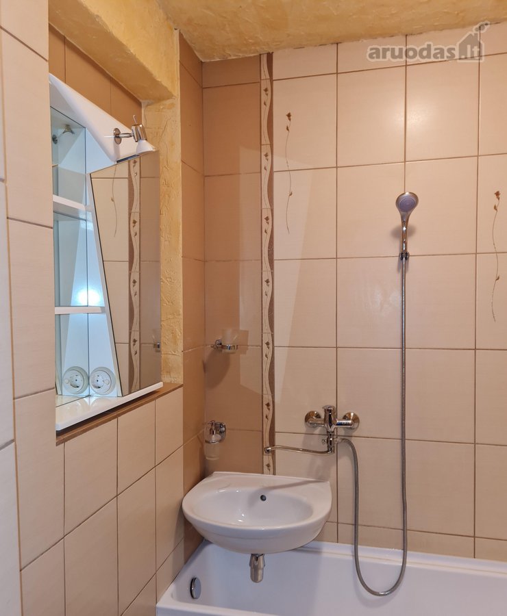 Butas su vaizdu į Totoriškių ežerą, šalia - nuotraukos Nr. 15