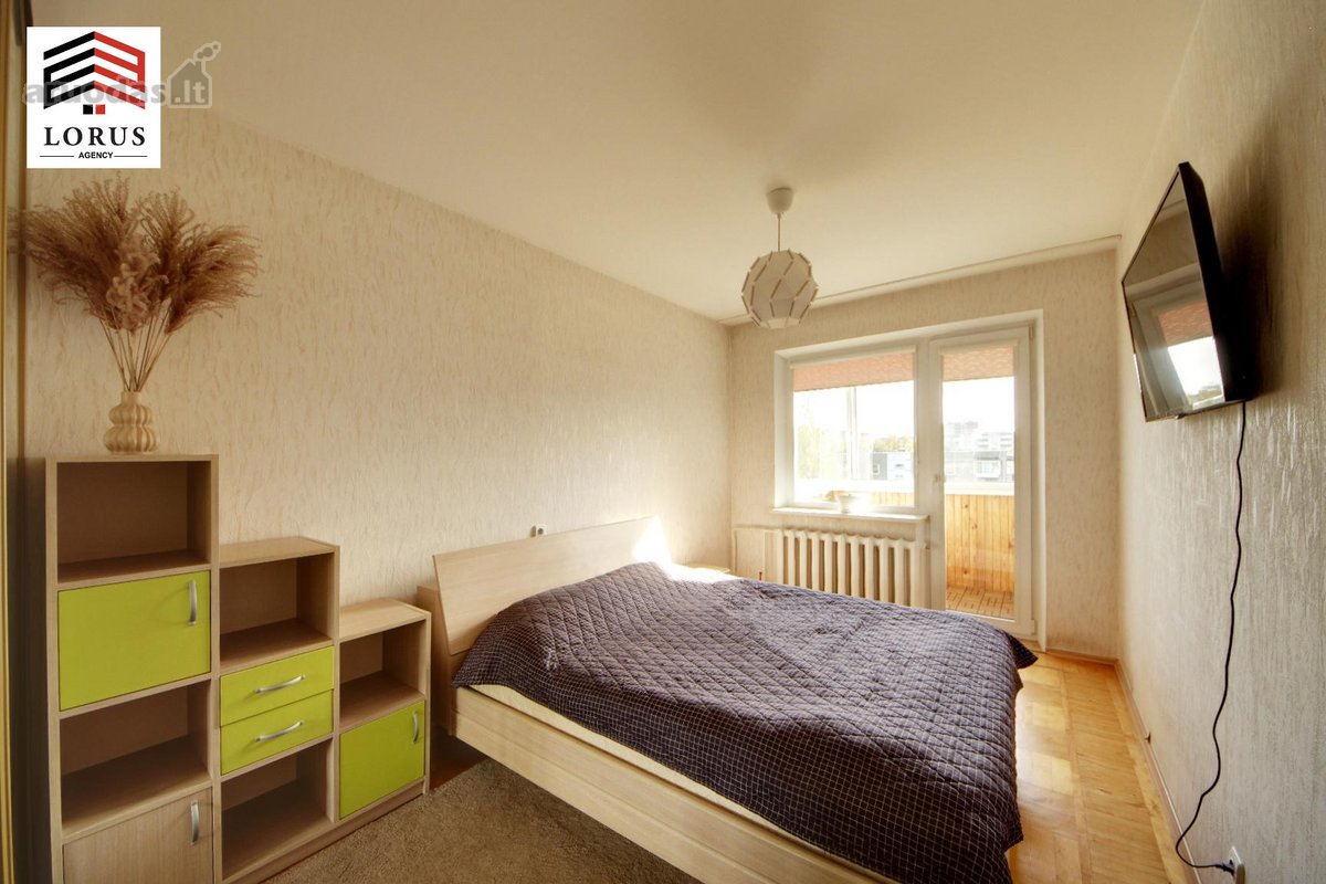 Parduodamas trijų kambarių butas su visais - nuotraukos Nr. 15