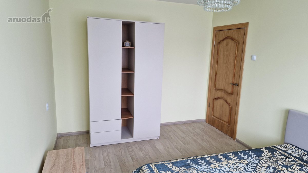Atskiri kambariai ir virtuvė. Išdėstyti per - nuotraukos Nr. 7