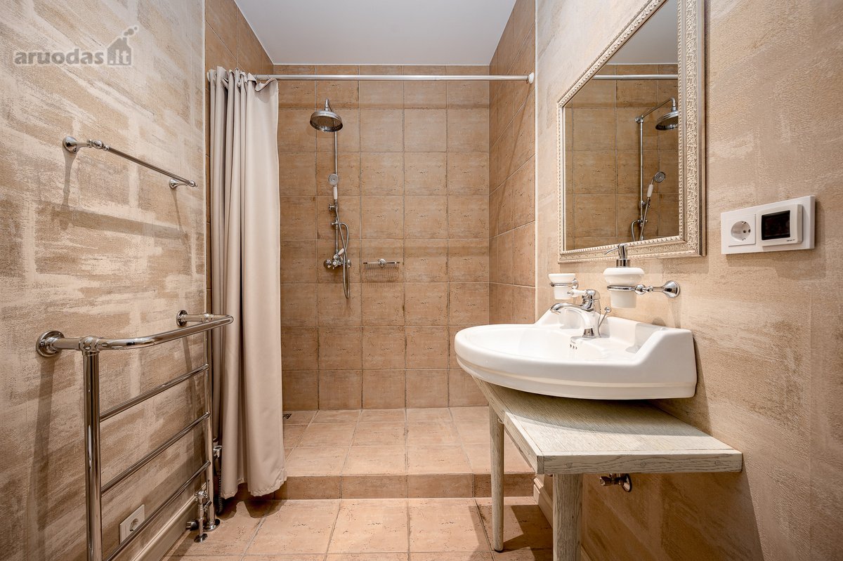 Aukštų lubų 2 kambarių butas Loft Town - nuotraukos Nr. 21