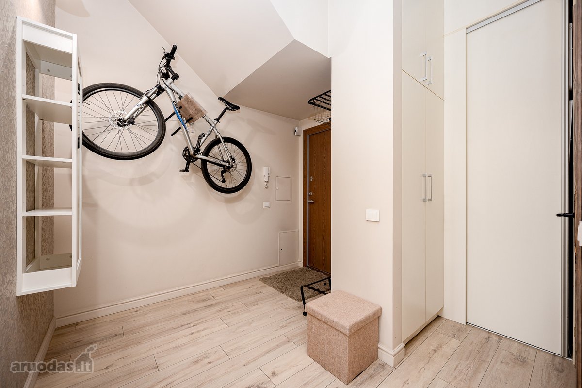 Aukštų lubų 2 kambarių butas Loft Town - nuotraukos Nr. 25