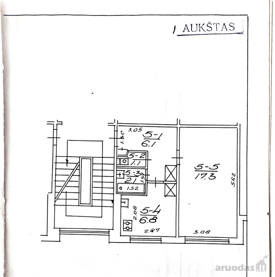 Parduodamas puikioje vietoje kraštiniame name - nuotraukos Nr. 9
