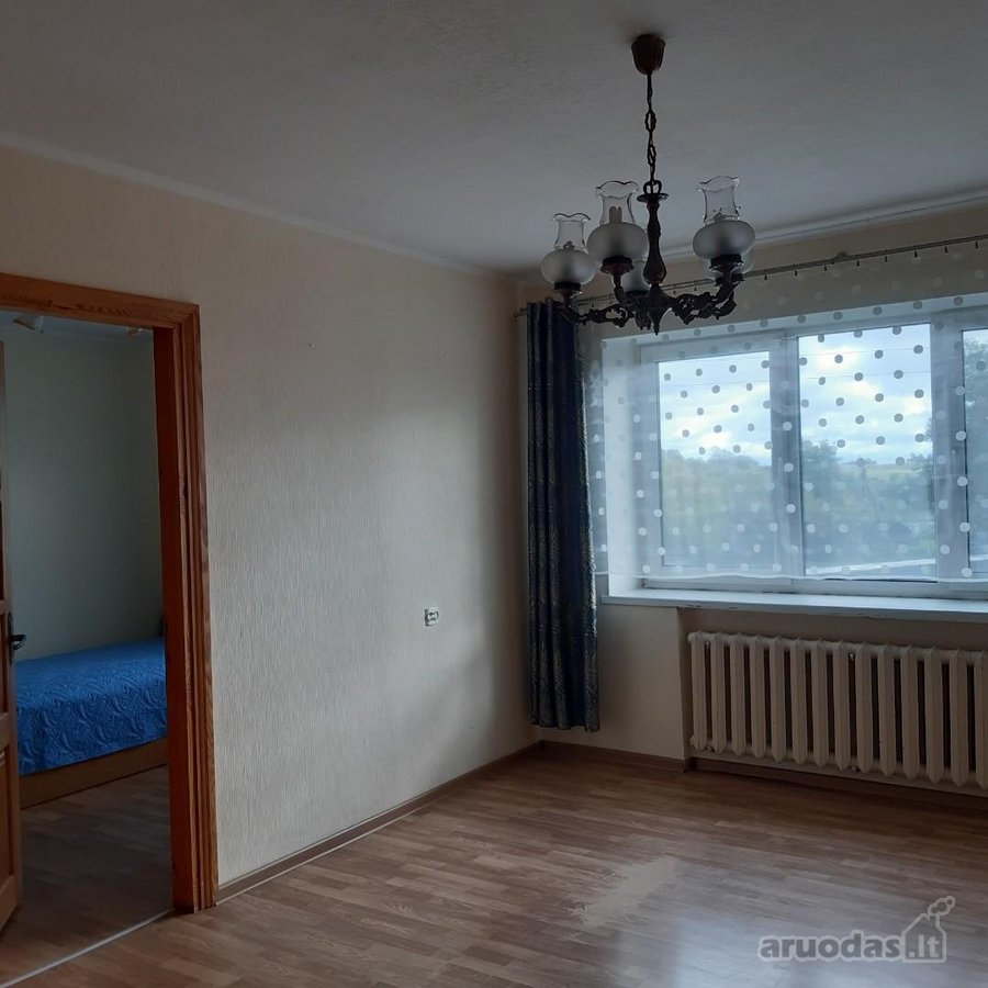 3 kambarių butas Išlauže su garažu, pusrūsiu - nuotraukos Nr. 3