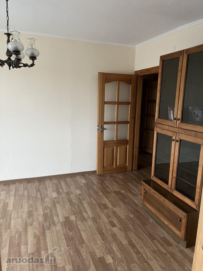 3 kambarių butas Išlauže su garažu, pusrūsiu - nuotraukos Nr. 4