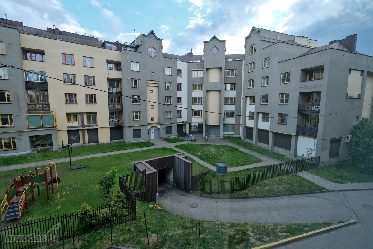 Nuomojamas šviesus, stilingas ir jaukus butas - nuotraukos Nr. 15