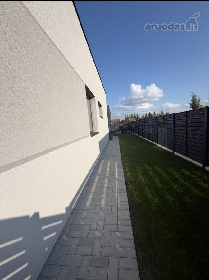 Dainuose Pilnai Įrengtas 100 kv A++ su - nuotraukos Nr. 28