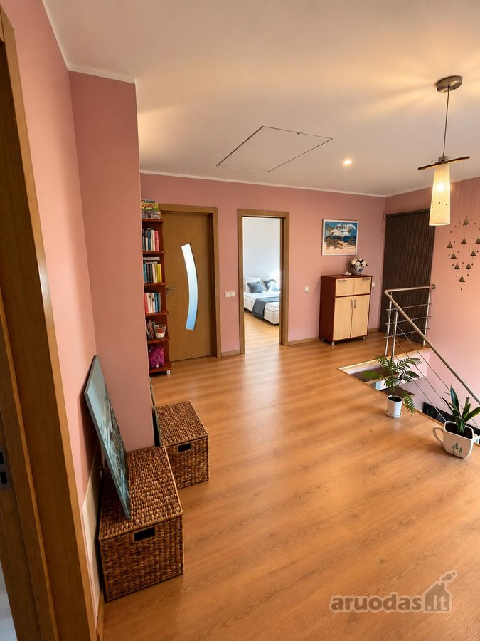 Parduodamas įrengtas 146 m² namas Laumėnuose - nuotraukos Nr. 13