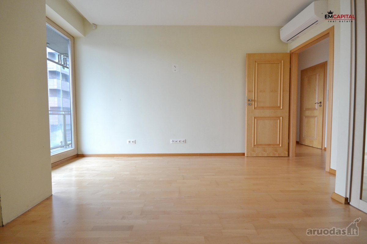 Nuomojamas Išskirtinis 3 Kambarių Butas - nuotraukos Nr. 15