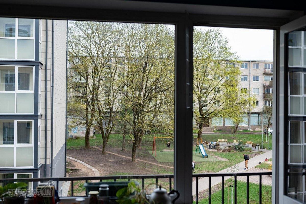 Nuomojamas šviesus 2 nepereinamų kambarių - nuotraukos Nr. 8