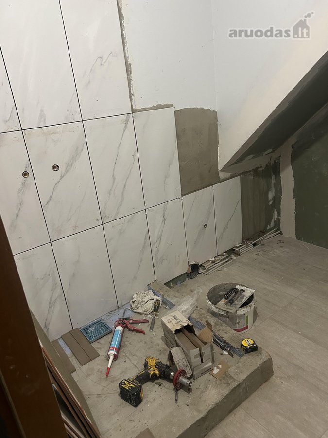 Butas irengtas cokoliniame aukšte ,bet su - nuotraukos Nr. 8