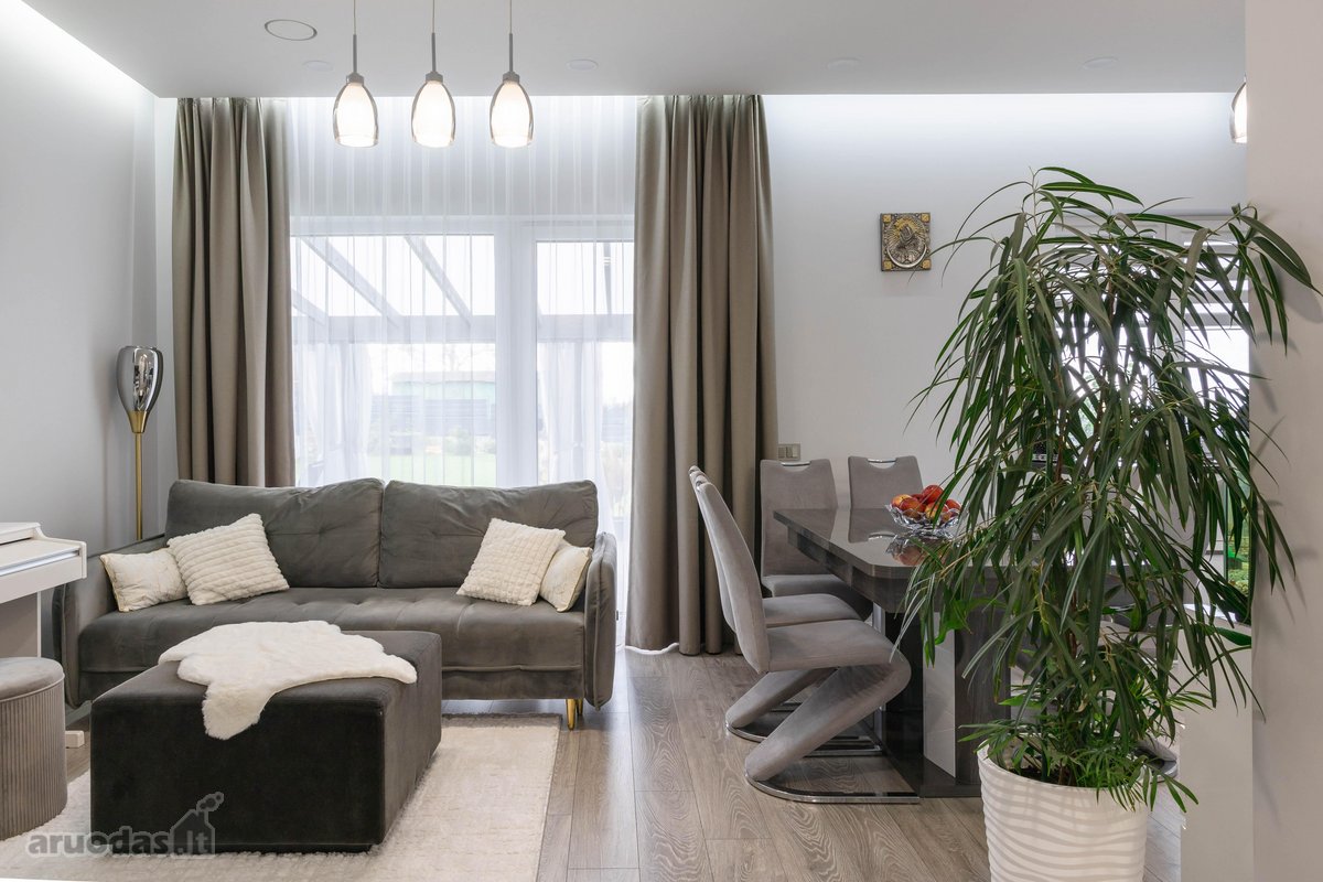 Parduodamas pilnai įrengtas 138 m² namas - nuotraukos Nr. 2