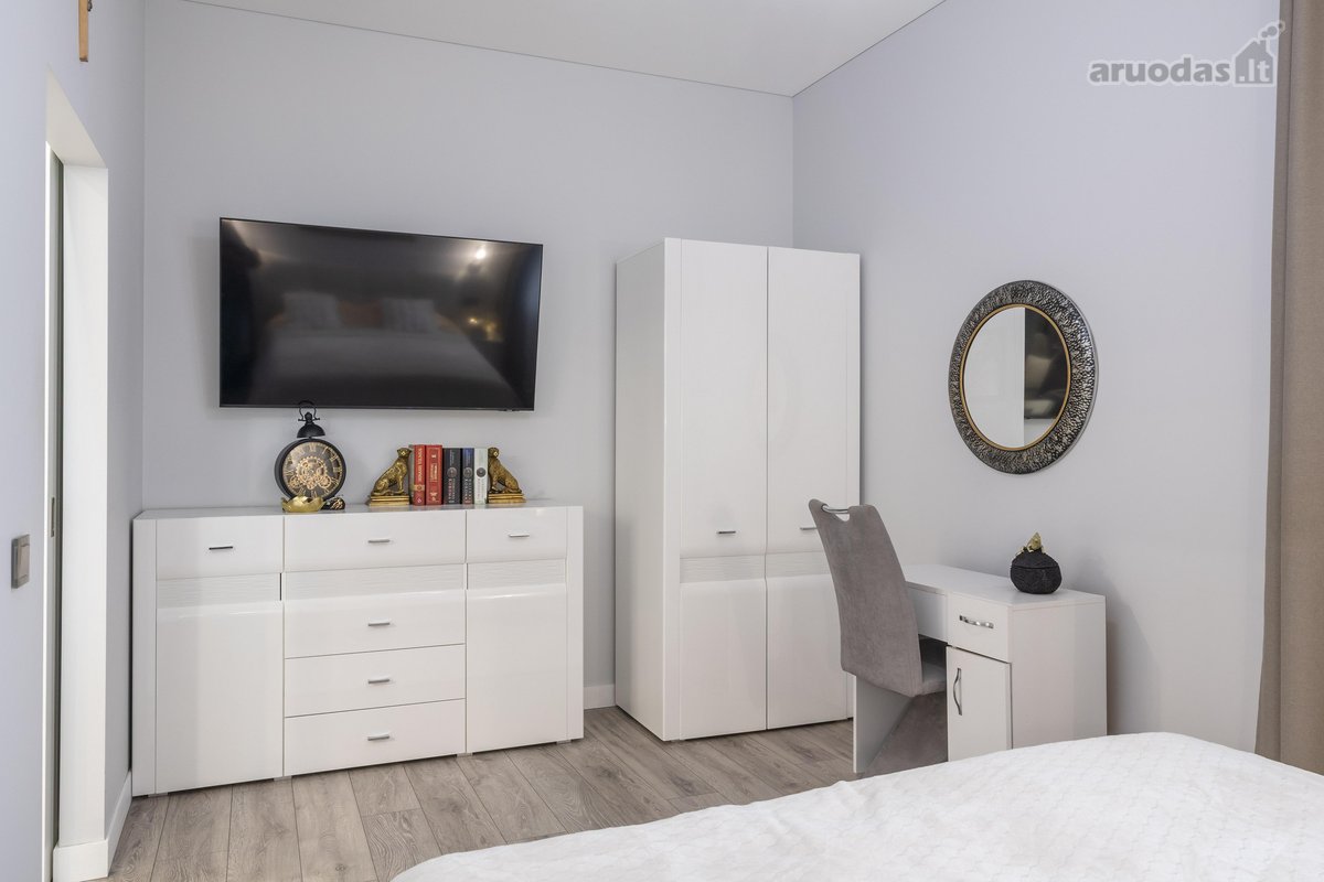 Parduodamas pilnai įrengtas 138 m² namas - nuotraukos Nr. 12
