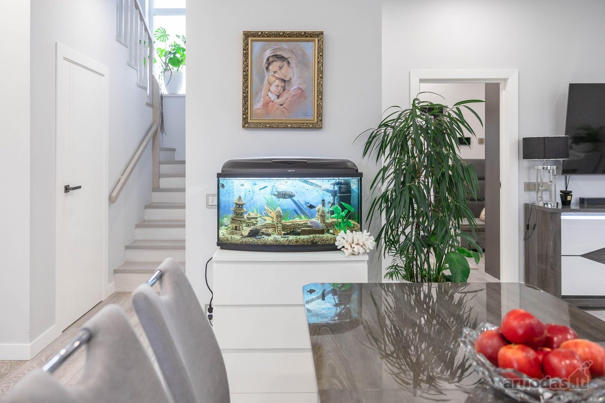 Parduodamas pilnai įrengtas 138 m² namas - nuotraukos Nr. 16