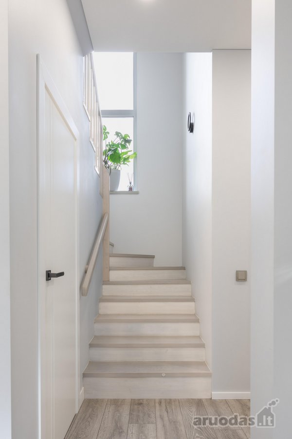 Parduodamas pilnai įrengtas 138 m² namas - nuotraukos Nr. 17