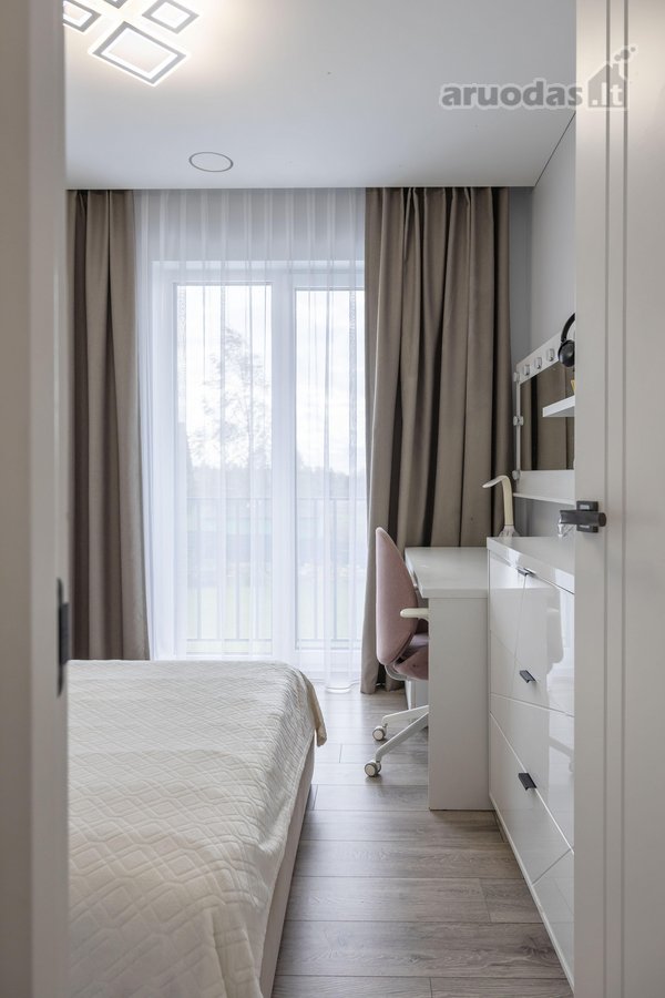 Parduodamas pilnai įrengtas 138 m² namas - nuotraukos Nr. 22