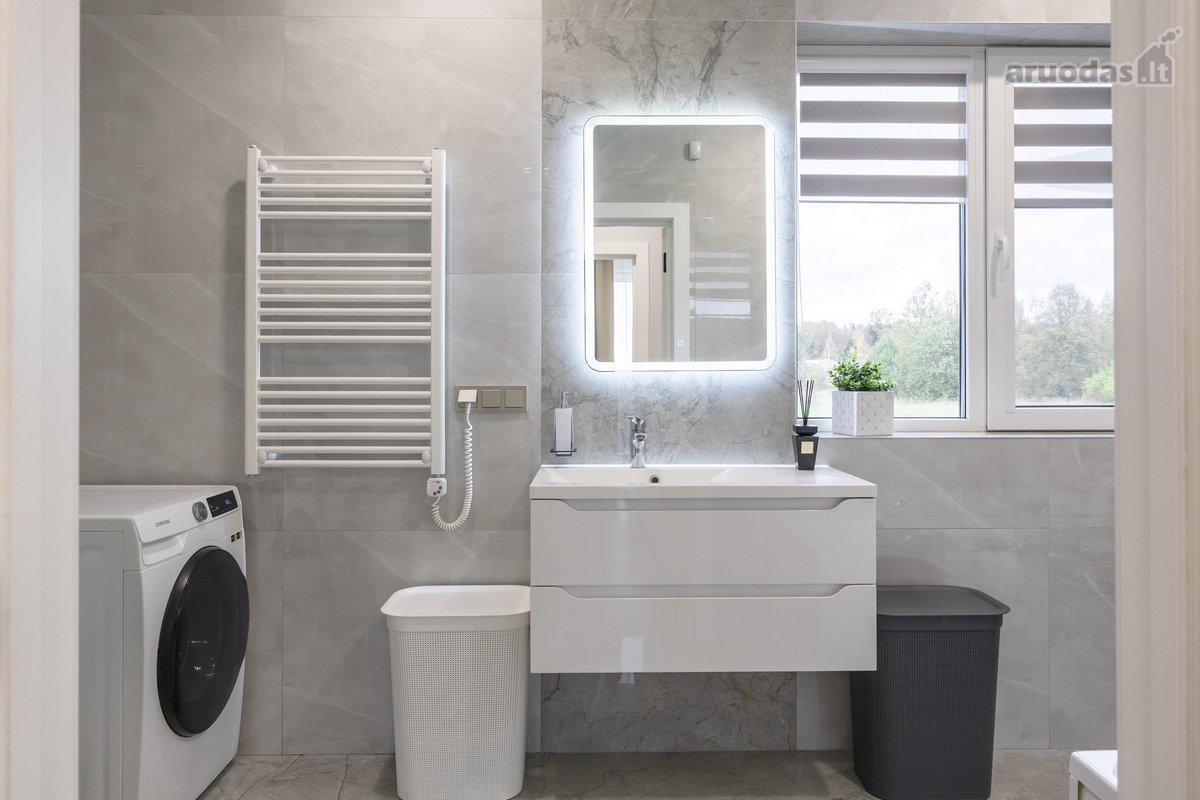 Parduodamas pilnai įrengtas 138 m² namas - nuotraukos Nr. 27