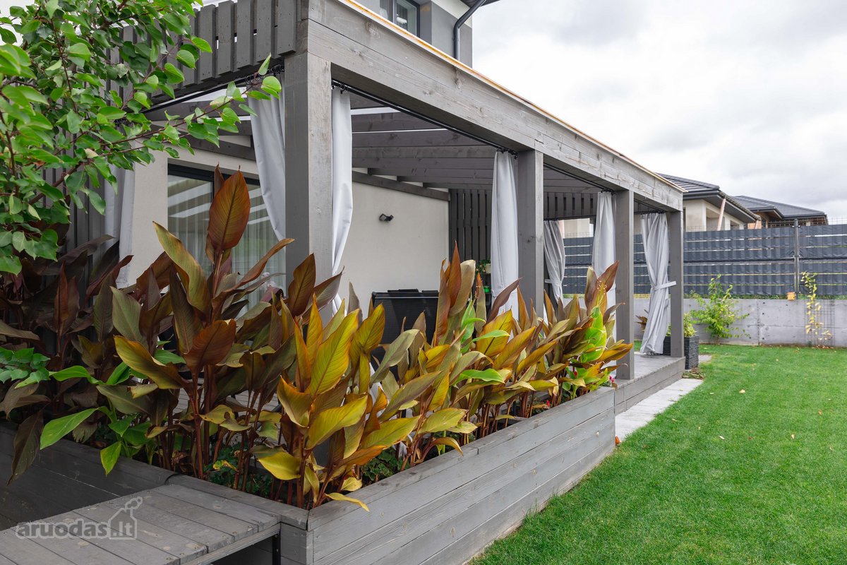 Parduodamas pilnai įrengtas 138 m² namas - nuotraukos Nr. 33