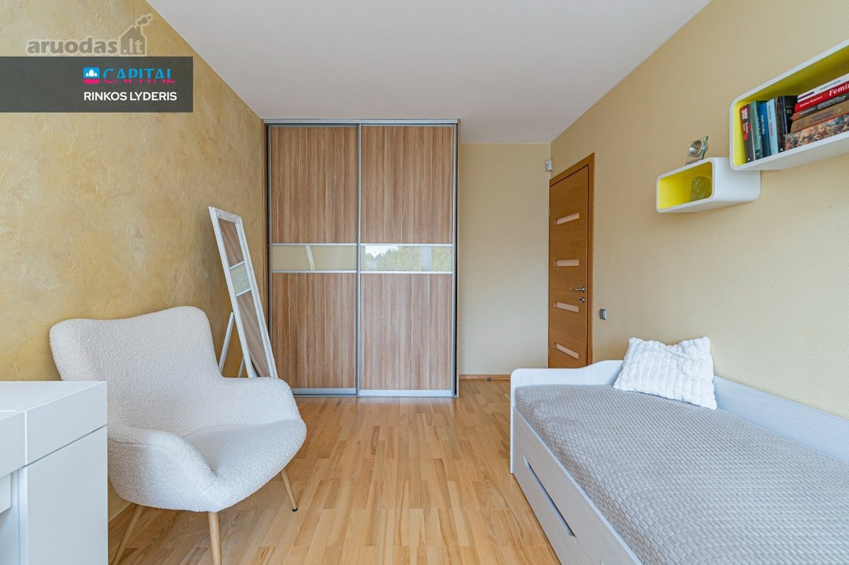 Parduodamas keturių kambarių butas Eiguliuose - nuotraukos Nr. 15