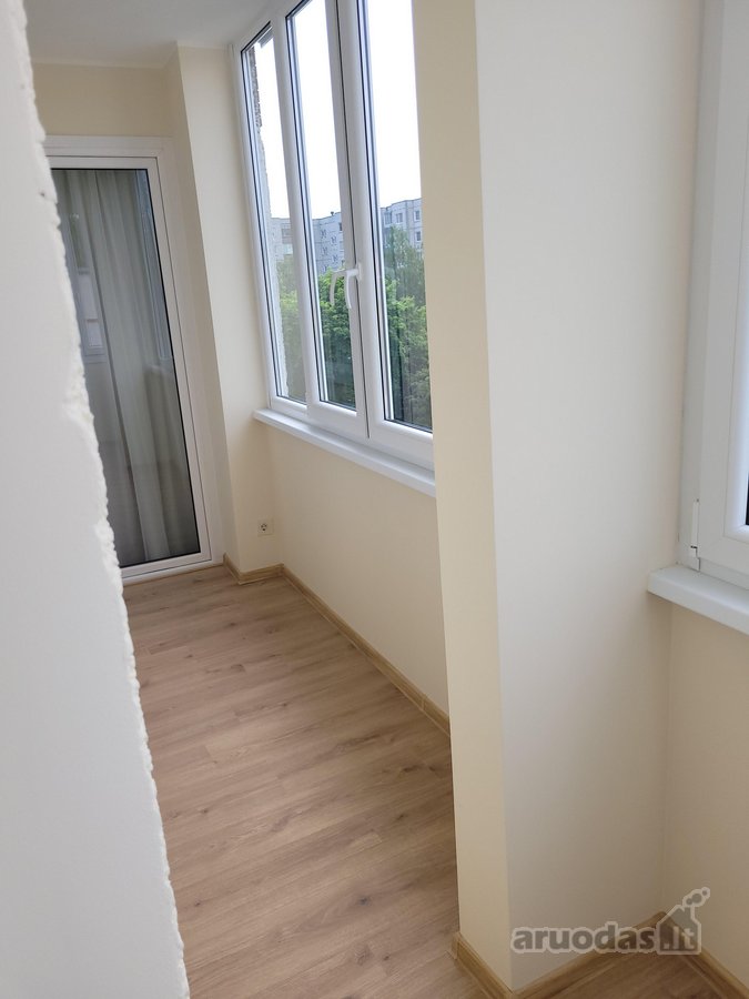 Išnuomojamas jaukus bei šiltas butas.porai - nuotraukos Nr. 8