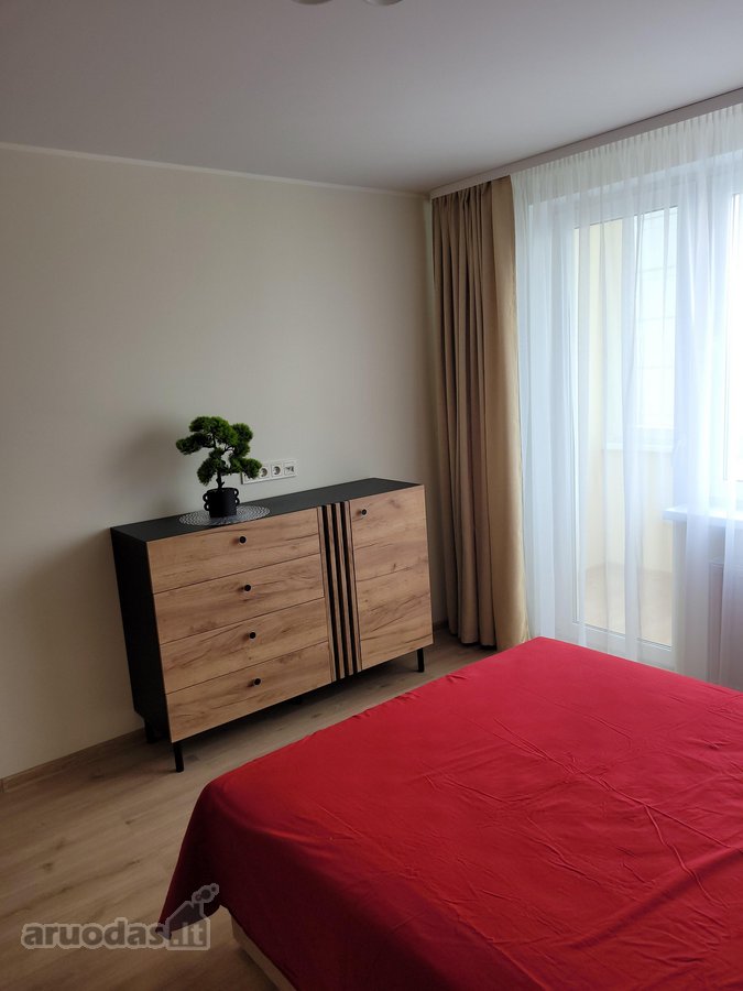 Išnuomojamas jaukus bei šiltas butas.porai - nuotraukos Nr. 9