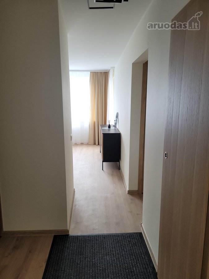 Išnuomojamas jaukus bei šiltas butas.porai - nuotraukos Nr. 15