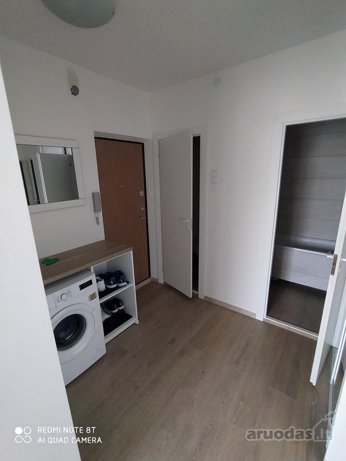 Erdvus dviejų kambarių butas su 3 stiklų - nuotraukos Nr. 6