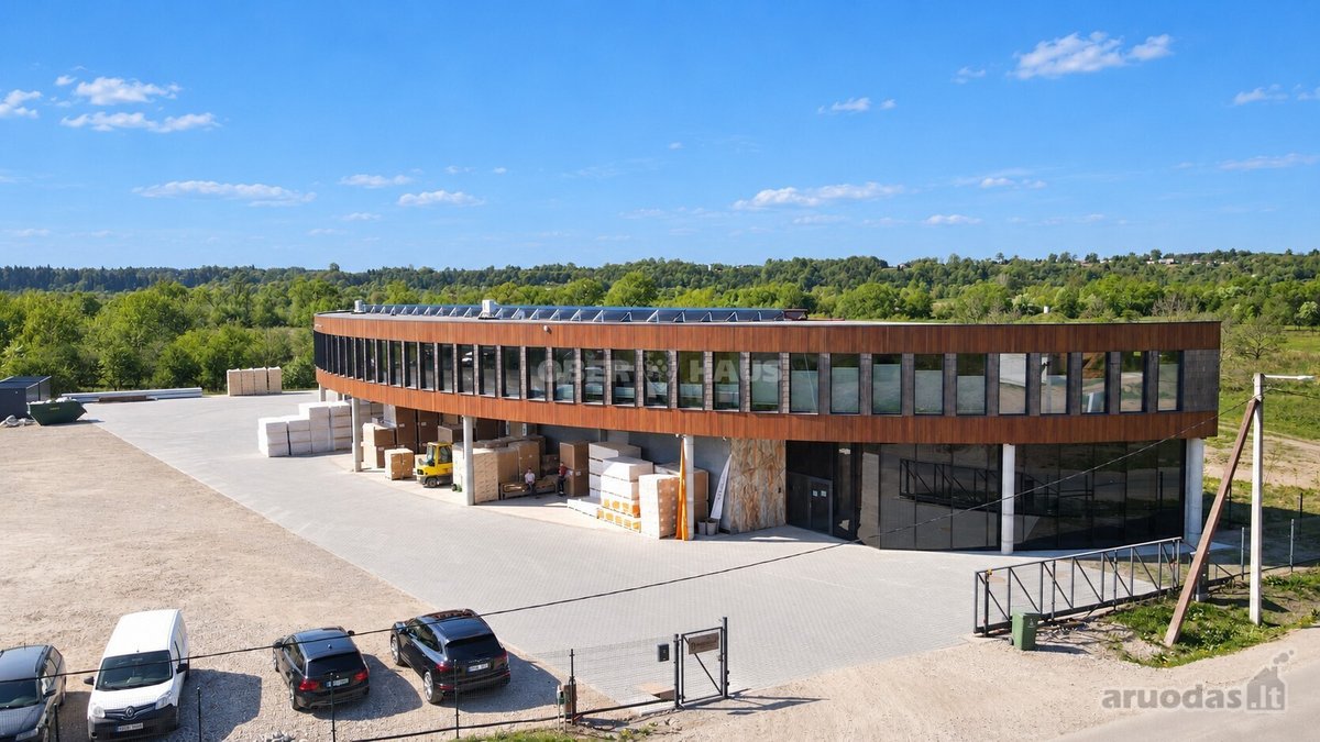 Išskirtinis pastatas tiek architektūriniais - nuotraukos Nr. 3