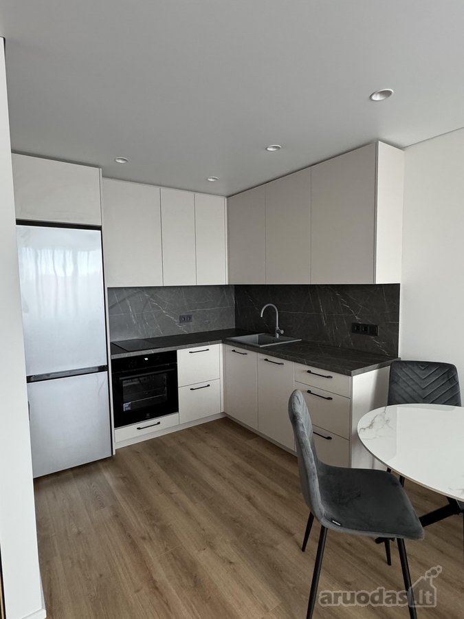 Išnuomojamas 2 Kambarių Butas Naujojoje Vilnioje - nuotraukos Nr. 3