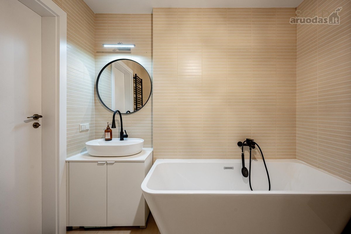 Parduodami apartamentai Žirmūnuose, šalia - nuotraukos Nr. 12