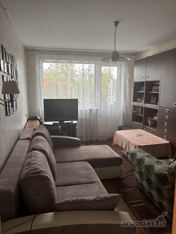 Tvarkingas 2 kambarių butas su dviem - nuotraukos Nr. 6