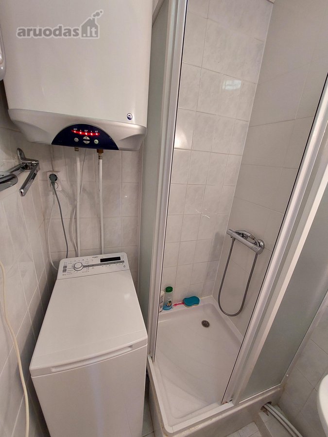 Renovuotame name išnuomoju 2 kambarių butą - nuotraukos Nr. 7