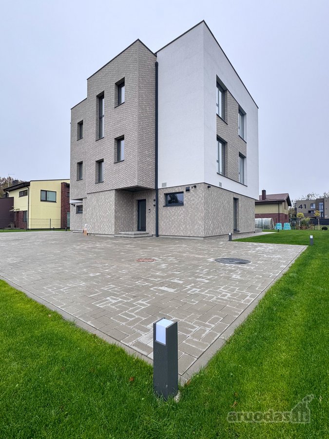 Išnuomojamas naujas, moderniai įrengtas 3 - nuotraukos Nr. 25
