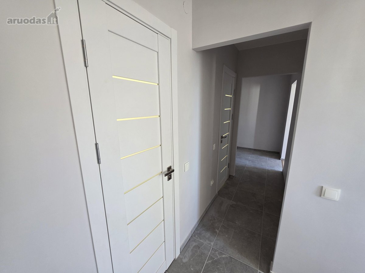 Parduodamas jaukus, ką tik suremontuotas 41 - nuotraukos Nr. 9