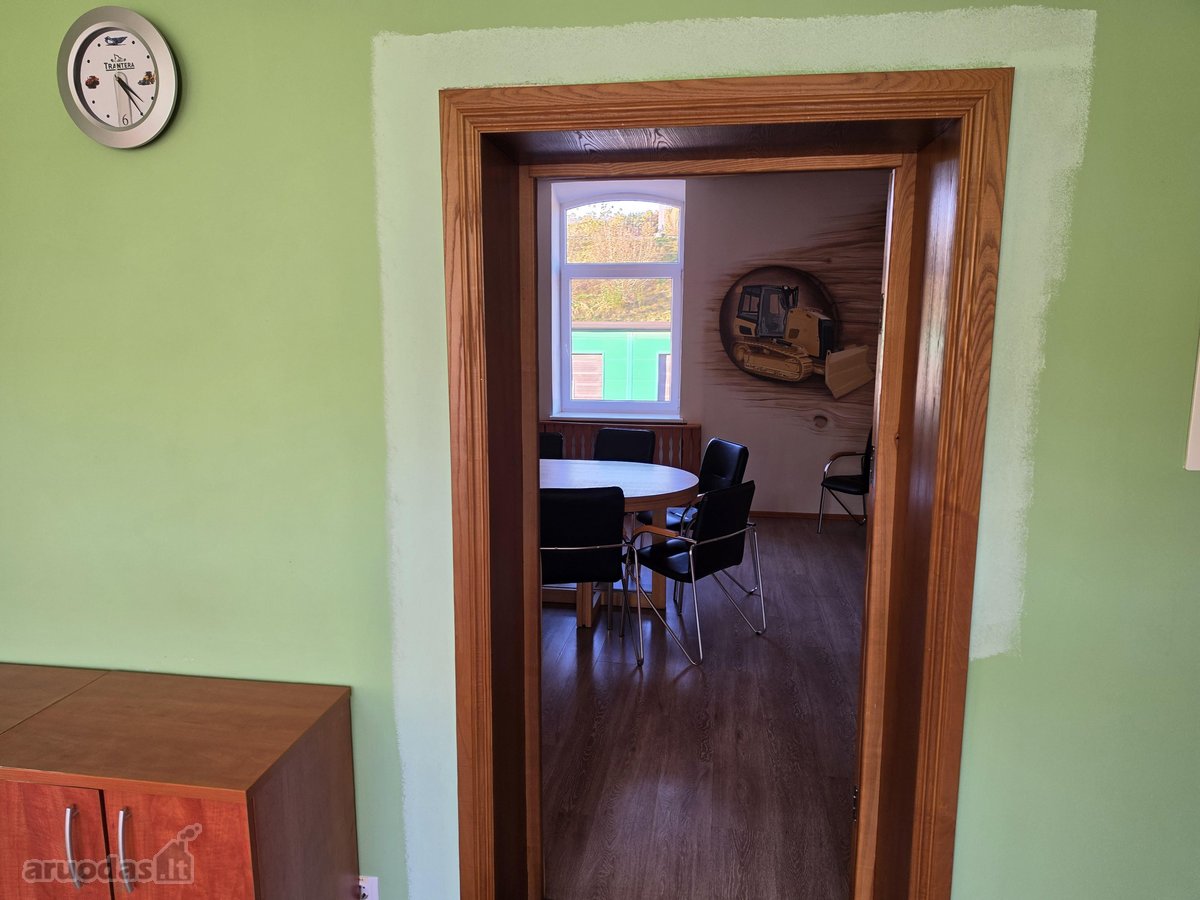 Keturiu kambarių ofisas su posedžių salė. - nuotraukos Nr. 11