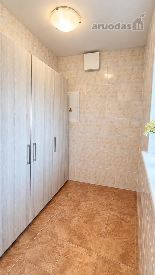 Parduodamas Erdvus Namas Su Veikiančia - nuotraukos Nr. 16