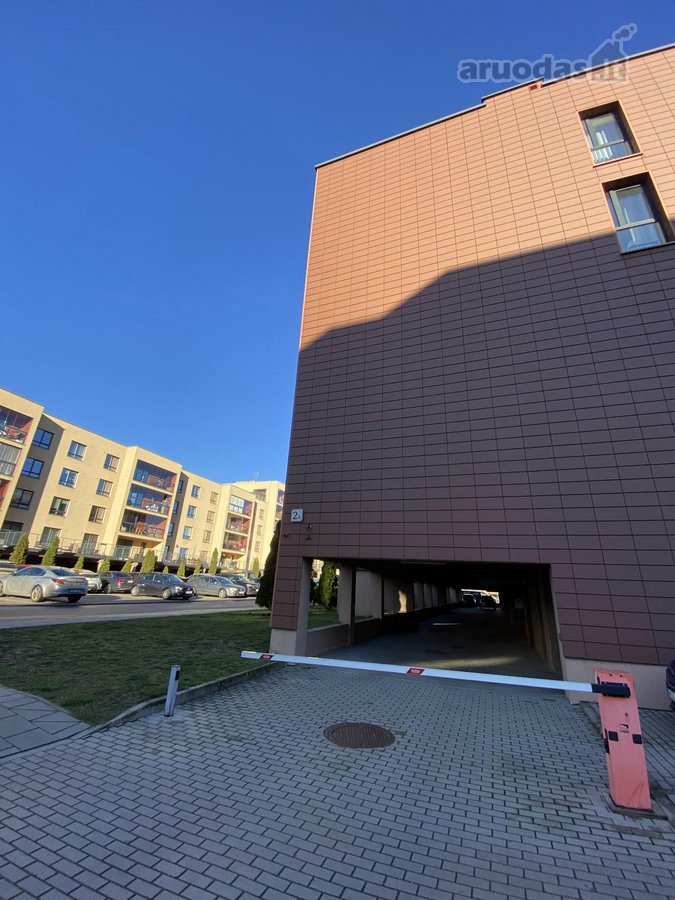 Parduodama parkavimo vieta su šlagbaumu po I - nuotraukos Nr. 2