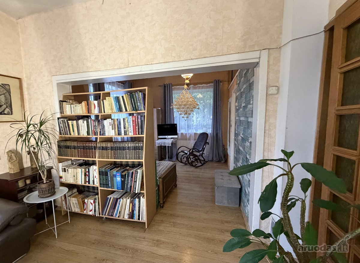 Parduodamas namas su priestatu 270 m² (viso - nuotraukos Nr. 11