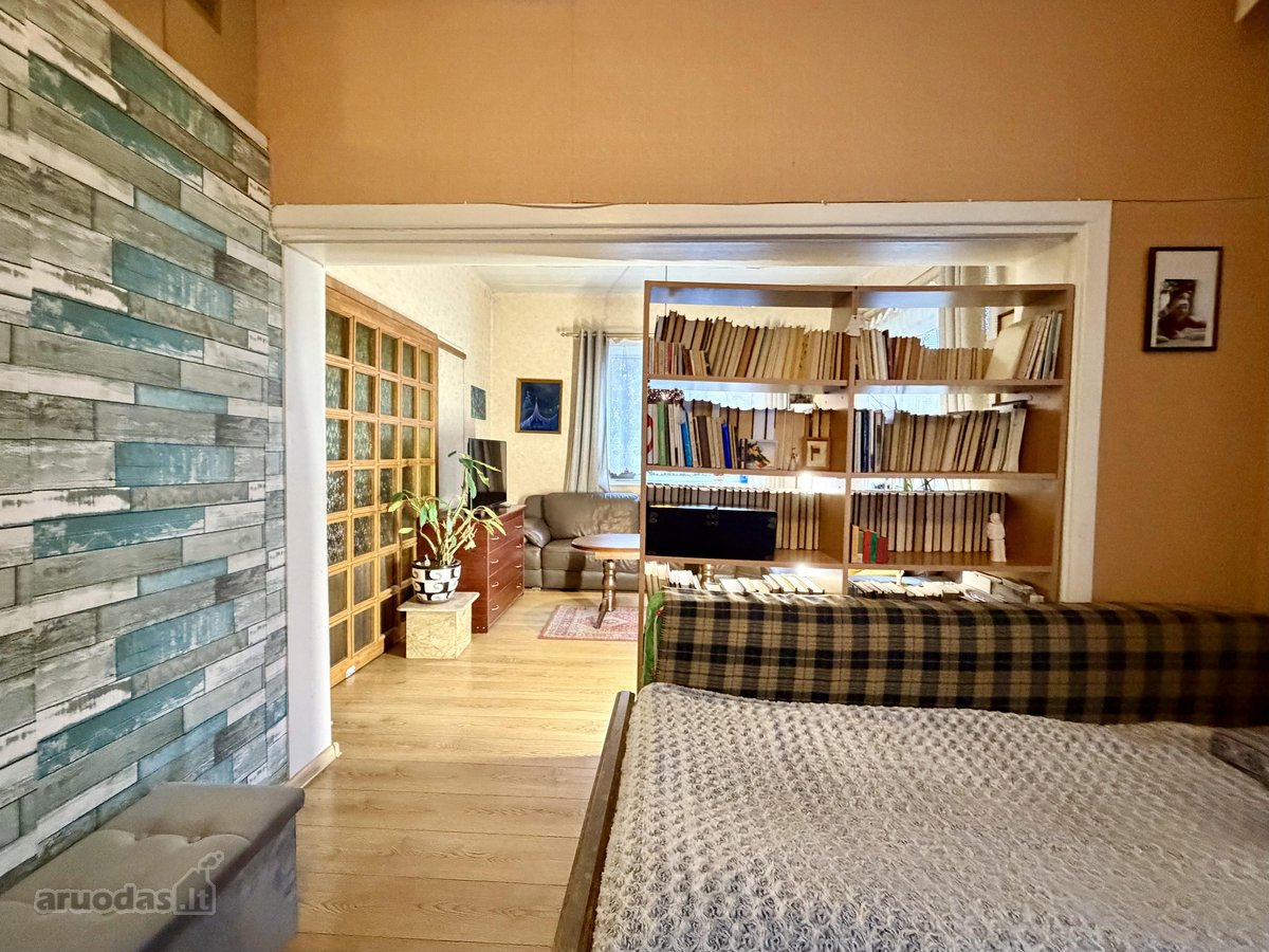 Parduodamas namas su priestatu 270 m² (viso - nuotraukos Nr. 12