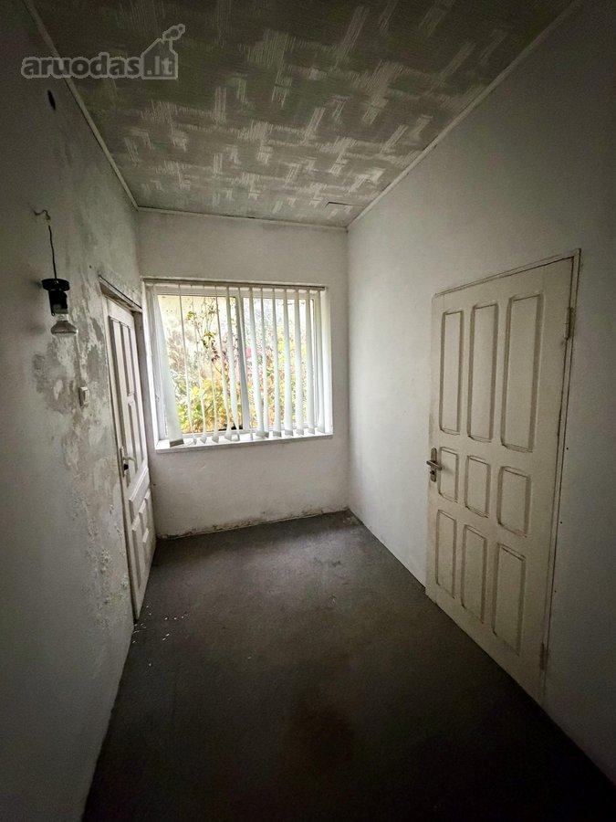 Parduodamas namas su priestatu 270 m² (viso - nuotraukos Nr. 35