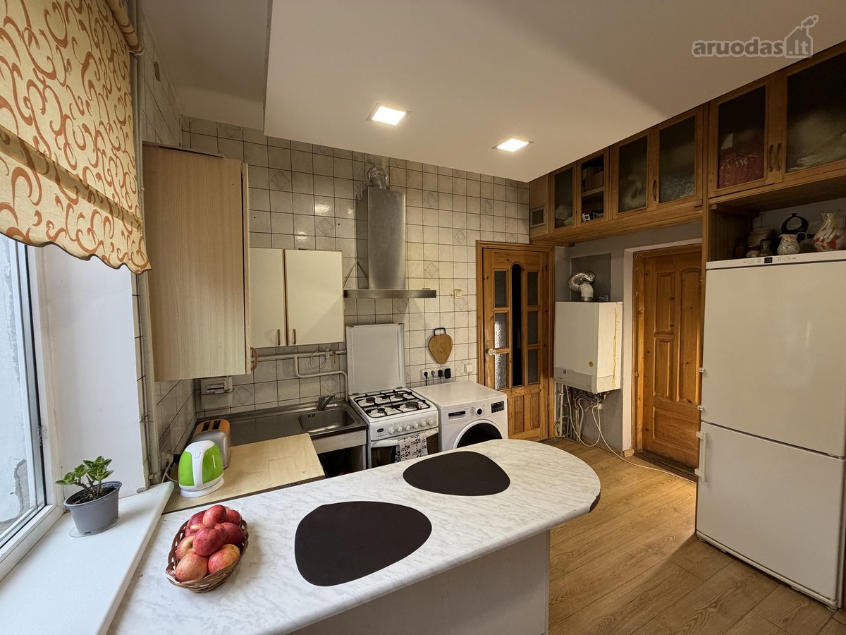 Parduodamas namas su priestatu 270 m² (viso - nuotraukos Nr. 16